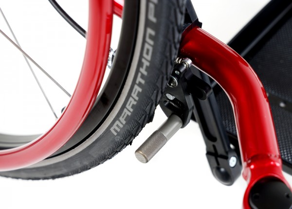 Brake pin at bottom, out of reach, brake passive